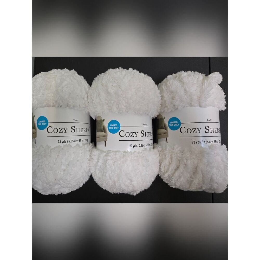 Cozy Sherpa Plush Yarn - White (3 Skeins)